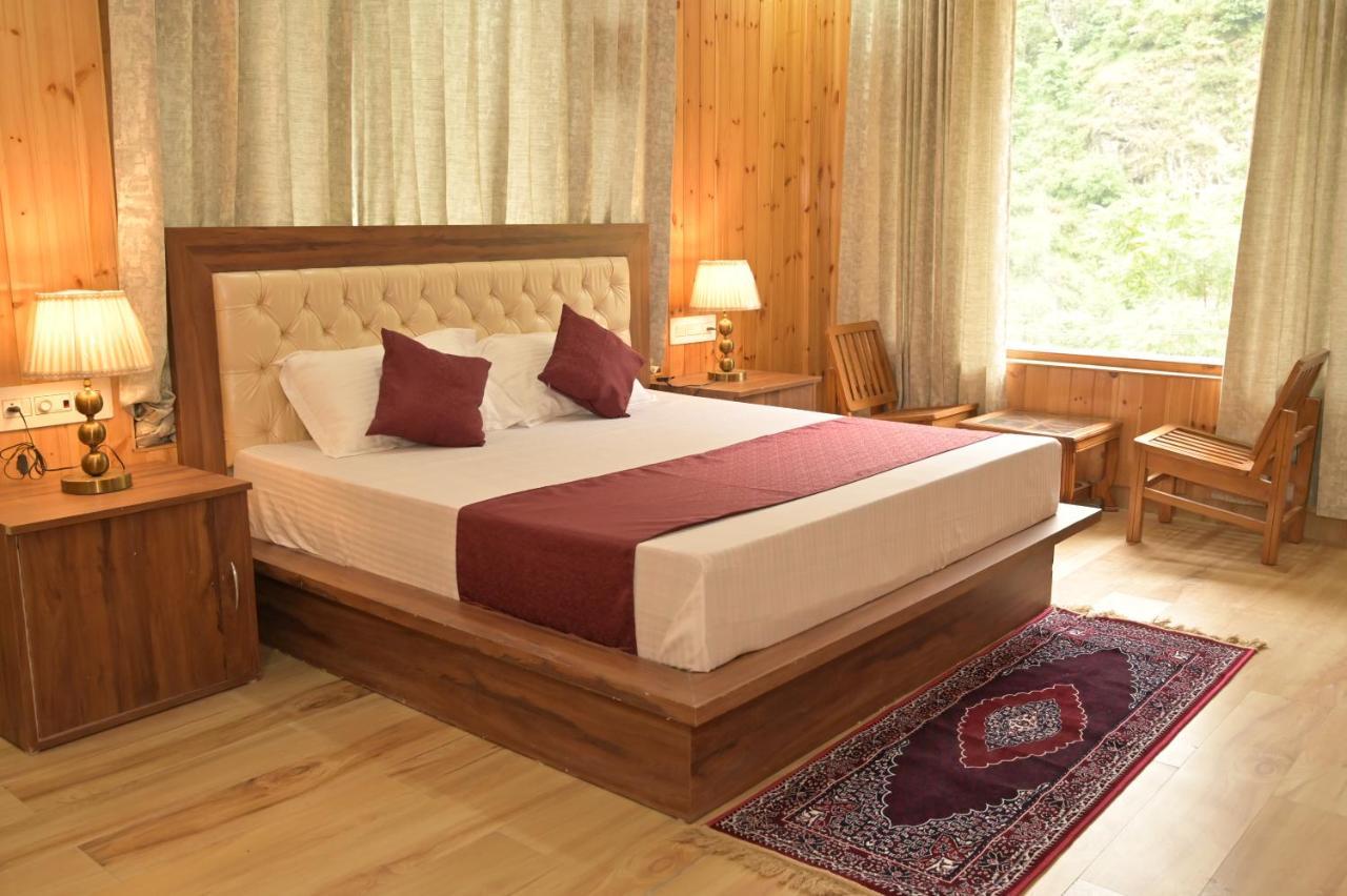 Hotel Royal Galaxy Tirthan Banjār 외부 사진
